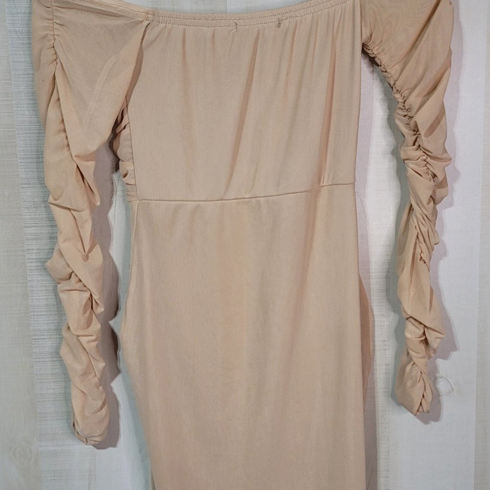 PrettyLittleThing STONE RUCHED MESH BARDOT BODYCON - Picture 3 of 6